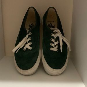 Vans authentic shoe, deep green, size 5.5